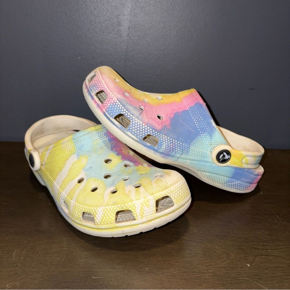 CROCS Classic Clogs Slip On Shoes Colorful Tie-Dye Mens 4 / Womens 6